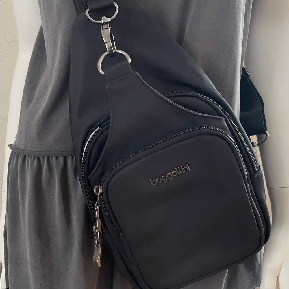 Baggallini Black Crossbody Bag